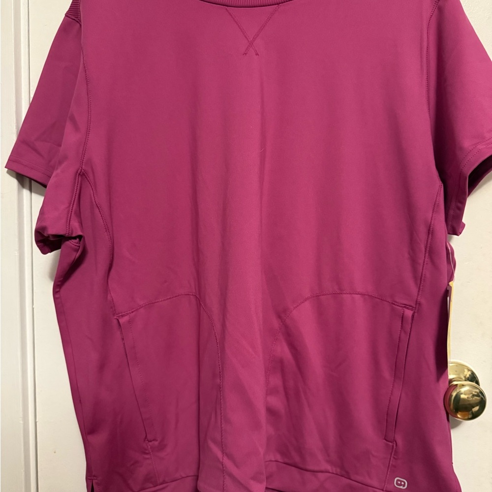 NWT Wink‎ Renew Scrub Top